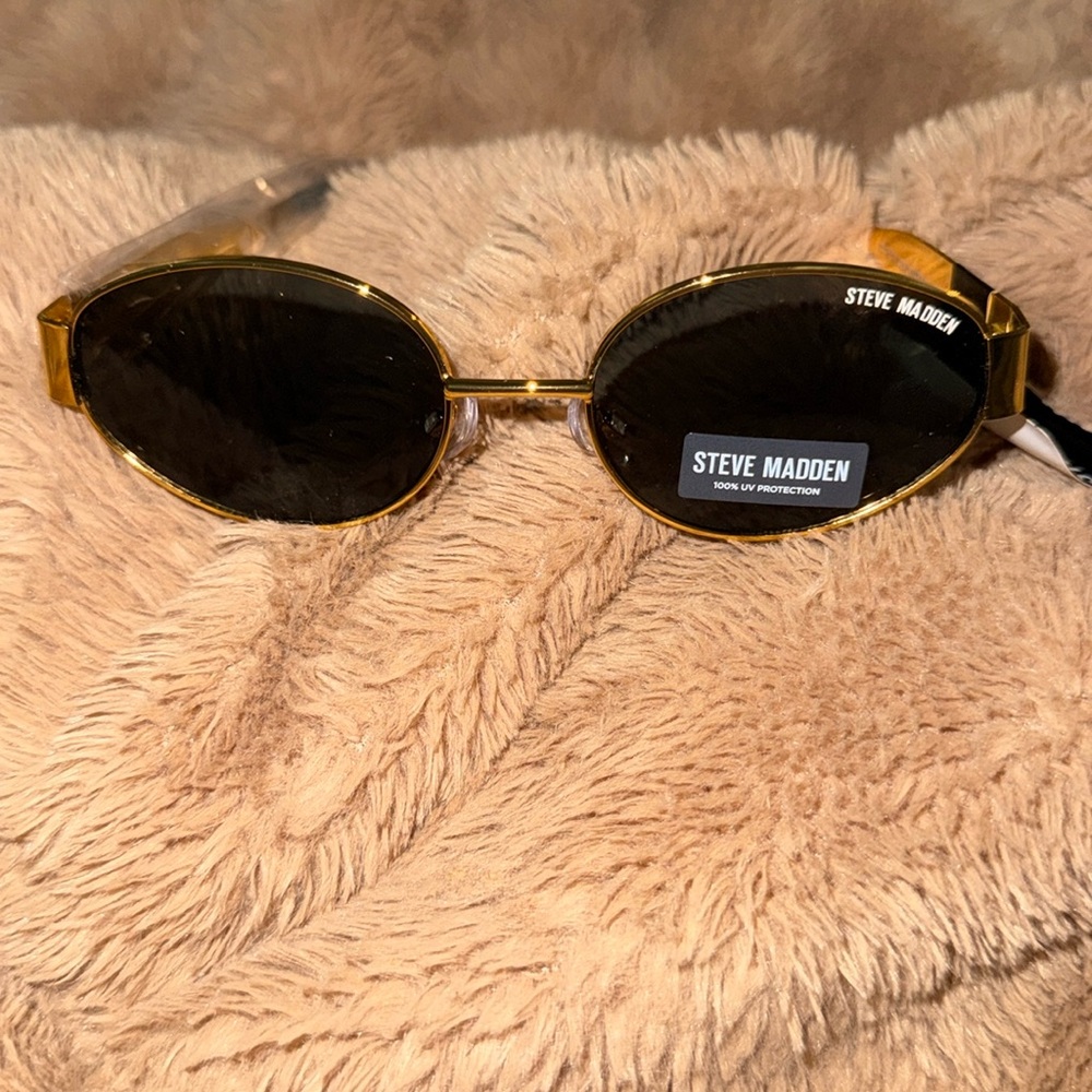 Steve Madden sunglasses